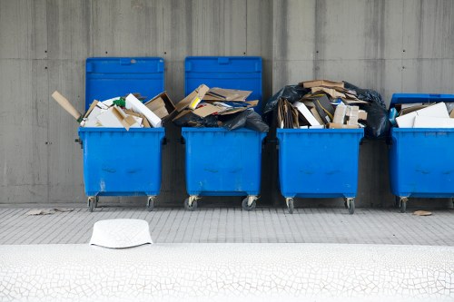 Advanced waste collection technology with smart bins