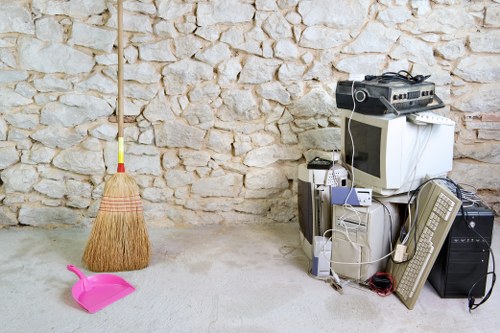 Professionals conducting a house clearance in Ardleigh Green